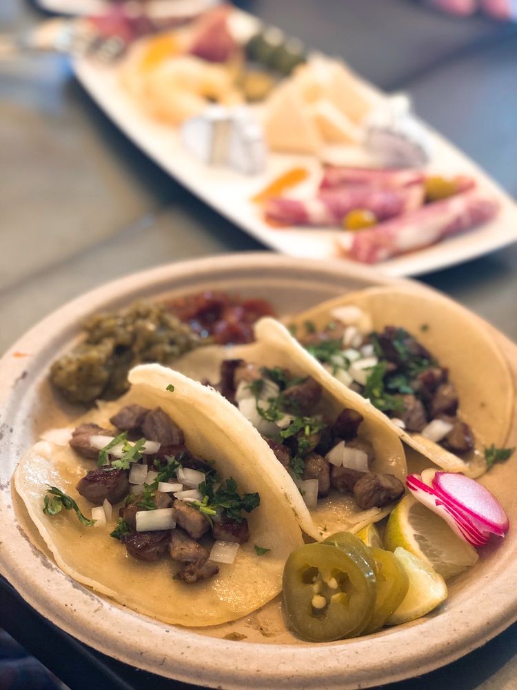 THE TEMPLE BAR 258 Photos & 148 Reviews 64 Keawe St, Hilo, Hawaii