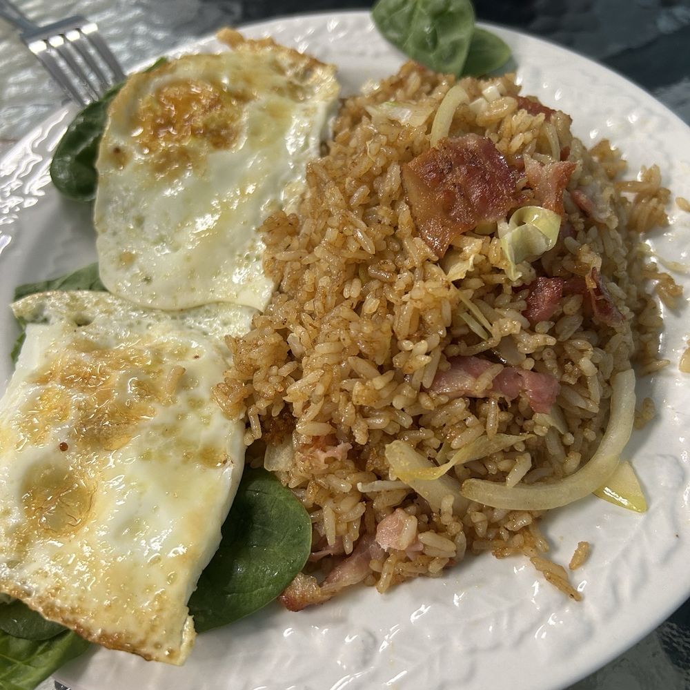 Sweet Corner Cafe - House fried rice with fried egg, organic veggies and bacon. House-made fried chicken gyoza with noodles were equally excellent. - Comfort Food Near Me - Aiea, Hawaii Sweet Corner Cafe - House fried rice with fried egg, organic veggies and bacon. House-made fried chicken gyoza with noodles were equally excellent. - Comfort Food Near Me - Aiea, Hawaii