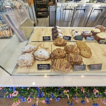 Le Boulanger - Bakery Items - Bakeries Near Me - San Jose, California Le Boulanger - Bakery Items - Bakeries Near Me - San Jose, California