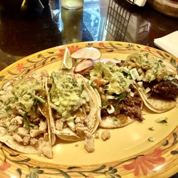 Zamorana - Chicken and asada taco platter. Yum! - Mexican Near Me - Vashon, Washington