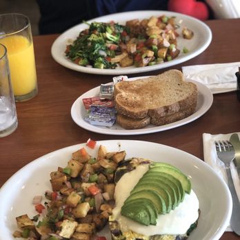 V Boulevard Cafe - Breakfast - Coffee & Tea Near Me - Glendale, California