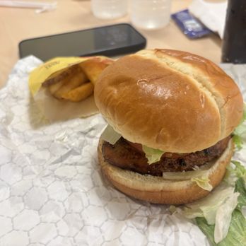 Bojangles - Grilled Chicken Sandwich and fries!! - Fast Food Near Me - Kissimmee, Florida