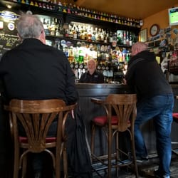 Platform 3 - Bar room.