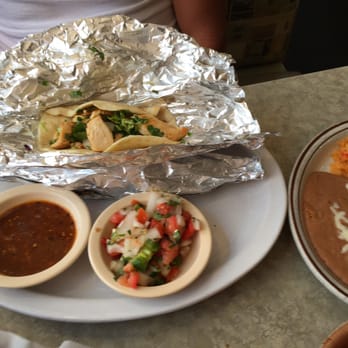 El Charrito - Grilled chicken tacos - Mexican Near Me - Mansfield, Ohio