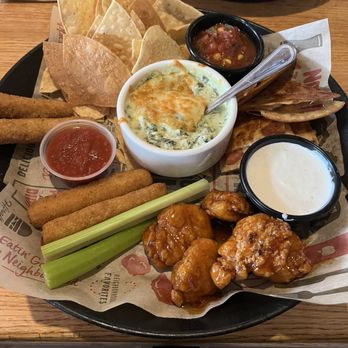 Applebee's Grill + Bar - American Near Me - Glen Allen, Virginia