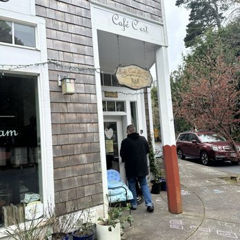 Cafe C'est La Vie - Amazing food great experience...:) so fun - Cafes Near Me - Depoe Bay, Oregon Cafe C'est La Vie - Amazing food great experience...:) so fun - Cafes Near Me - Depoe Bay, Oregon
