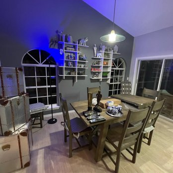 Constructing Buildings Advancement - Living room, paint, shelving unit assembly, lighting... - Handyman Near Me