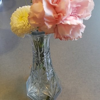 Culver's - I liked that the flowers are real and not plastic or silk. - Ice Cream & Frozen Yogurt Near Me - Bountiful, Utah Culver's - I liked that the flowers are real and not plastic or silk. - Ice Cream & Frozen Yogurt Near Me - Bountiful, Utah