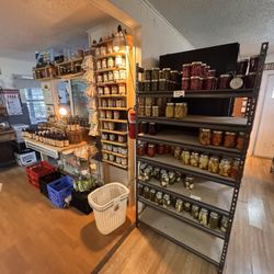 Stone's Throw Farm Co - Inside market