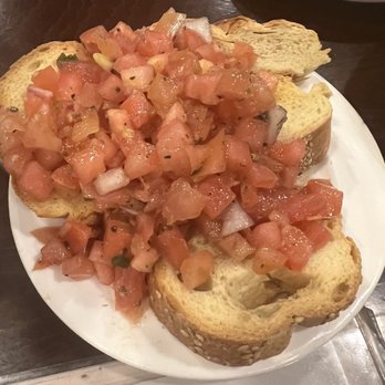 Lenny's Clam Bar - For starters - Seafood Near Me - Howard Beach, New York