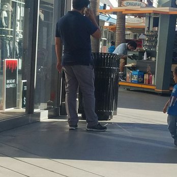 The Outlets at Orange - I wish people did not smoke in public places like this... - Shopping Centers Near Me - Orange, California