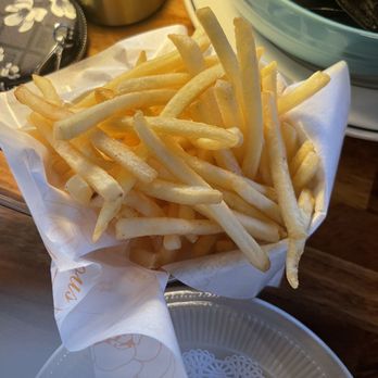 Brasserie - French Fries which came with mussels - French Near Me - Massapequa, New York Brasserie - French Fries which came with mussels - French Near Me - Massapequa, New York