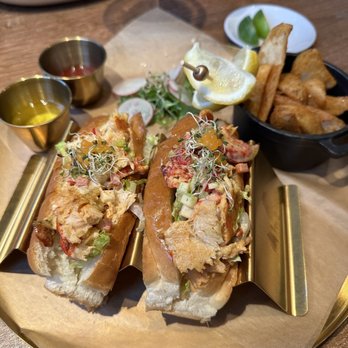 Snap Thai Fish House - Lobster roll - Thai Near Me - Atlanta, Georgia Snap Thai Fish House - Lobster roll - Thai Near Me - Atlanta, Georgia