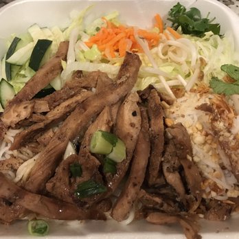 Saigon Fusion 8 - Chicken vermicelli noodle bowl to go. 08 November 2019. - Vietnamese Near Me - Olympia, Washington Saigon Fusion 8 - Chicken vermicelli noodle bowl to go. 08 November 2019. - Vietnamese Near Me - Olympia, Washington