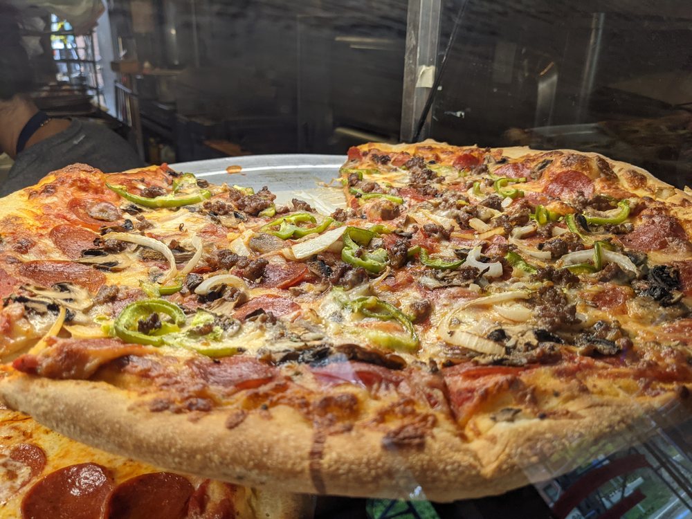 PIZZA AMORE Updated August 2024 14 Photos & 55 Reviews 18 Green St, Northampton