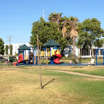 Roger's Park - Playground - Parks Near Me - Inglewood, California Roger's Park - Playground - Parks Near Me - Inglewood, California