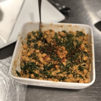 Baltimore Chef Shop - Garbanzo bean and spinach plate - Cooking Schools Near Me - Baltimore, Maryland Baltimore Chef Shop - Garbanzo bean and spinach plate - Cooking Schools Near Me - Baltimore, Maryland