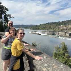 Willamette Falls Scenic Overlook - Beautiful!