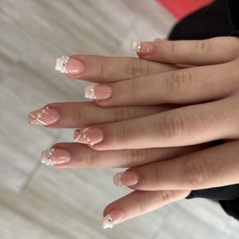 Platinum Nail Bar - Nail Salons Near Me - Mckinney, Texas