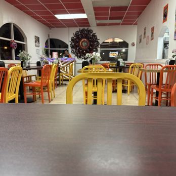 El Aji Peruano - Inside seating - Peruvian Near Me - Banning, California