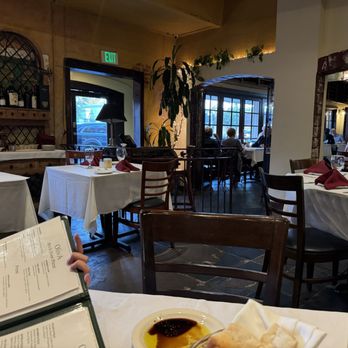 Oliva Trattoria - Inside - Pizza Near Me - Sherman Oaks, California