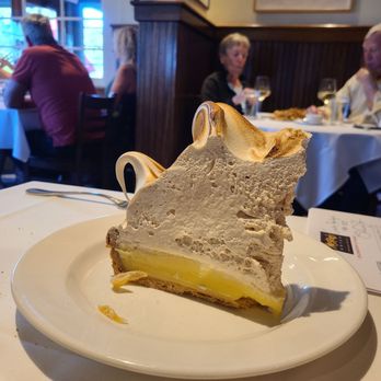 Mustards Grill - Key lime meringue tart - New American Near Me - Napa, California Mustards Grill - Key lime meringue tart - New American Near Me - Napa, California