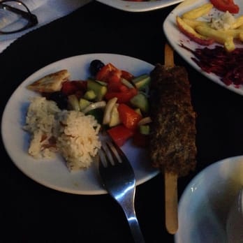 Şafak Restorant & Pub - Another pic of our meal...great service. - Pubs Near Me - Istanbul, 34