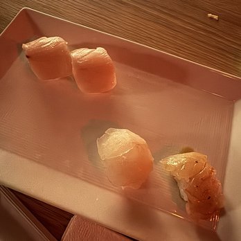 SUGARFISH | Williamsburg - yellowtail sushi and sea bream sushi - Sushi Bars Near Me - Brooklyn, New York