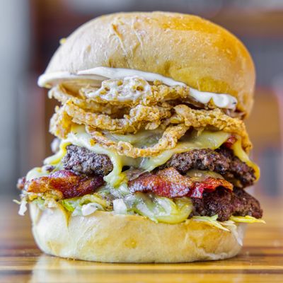 M.L.Rose Craft Beer & Burgers - Gallatin by null