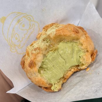 Beard Papa's - Matcha - Desserts Near Me - Boston, Massachusetts