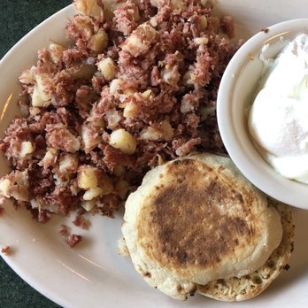 Metro Diner - House-made corned beef hash with poached eggs - American Near Me - Indianapolis, Indiana Metro Diner - House-made corned beef hash with poached eggs - American Near Me - Indianapolis, Indiana
