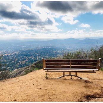 Echo Mountain via the Sam Merrill Trail - Lee Tracy Memorial Bench overlooking Pasadena and LA. - Parks Near Me - Altadena, California