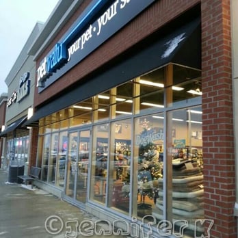 Pet Valu - Pet Stores Near Me - Mississauga, Ontario Pet Valu - Pet Stores Near Me - Mississauga, Ontario