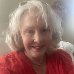 Lexington Club at Vero - This is Rebecca Bulger. I'm interested in leasing a one bedroom apartment. My number is 56170205844. I have a cat.