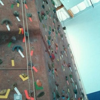 Vertical Hold Rock Climbing Gym - Gyms Near Me - San Marcos, California