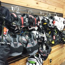 Hockey Store N More - Hockey Shoulder Pads