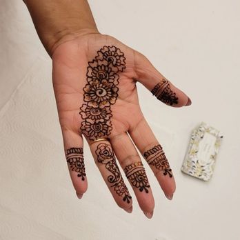 Henna By Amna - Party henna - Henna Artists Near Me Henna By Amna - Party henna - Henna Artists Near Me