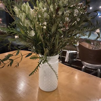 Tinker Street - Table florals top notch - Wine Bars Near Me - Indianapolis, Indiana
