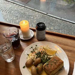 Pingvinen - Fish pie and blueberry soda