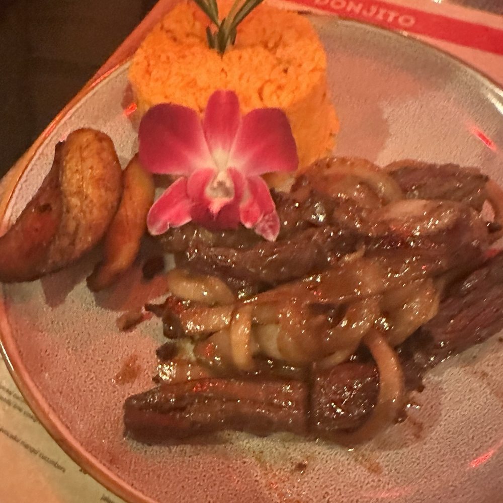 Donjito - Bistec Encebollado - Latin American Near Me - Mamaroneck, New York