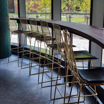 Chapayom - Counter seating area - Bubble Tea Near Me - Toronto, Ontario