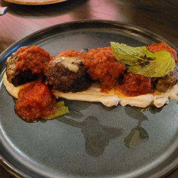 Violí Oakbrook - Meatballs with mint - undercooked, red. - Greek Near Me - Oak Brook, Illinois Violí Oakbrook - Meatballs with mint - undercooked, red. - Greek Near Me - Oak Brook, Illinois