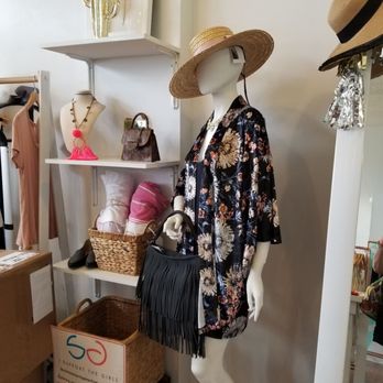 Niu - Fashionable pieces - Women's Clothing Near Me - Wahiawa, Hawaii Niu - Fashionable pieces - Women's Clothing Near Me - Wahiawa, Hawaii