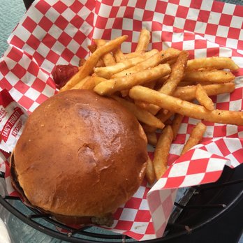 PaveMint Taphouse and Grill - Bars Near Me - Front Royal, Virginia