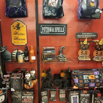 Spirit Halloween - Costumes Near Me - Belleville, Ontario