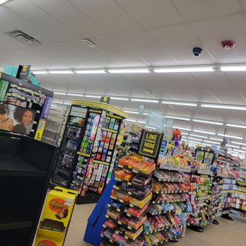 Dollar General - Discount Store Near Me - Winthrop Harbor, Illinois