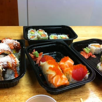 Avana Sushi - R:  Spicy Tuna Scallion T: Salmon Avocado Scallion L:  Spicy Eel Coconut Maki B:  Rainbow Maki - Japanese Near Me - Boston, Massachusetts