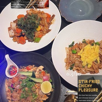 MaKiin - Antique Charm - Chicken Fried Rice Stir Fried Chicky Pleasure Flavorful Drunken Adventure - Thai Near Me - Houston, Texas