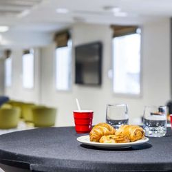 Best Western Plus Hotel Paris Velizy - Meeting Room