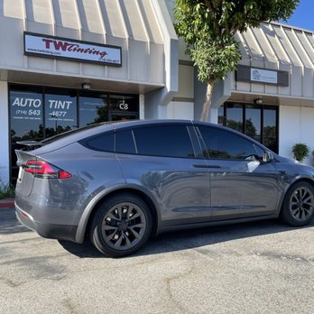 TW Tinting - Auto Glass Services Near Me - Santa Ana, California